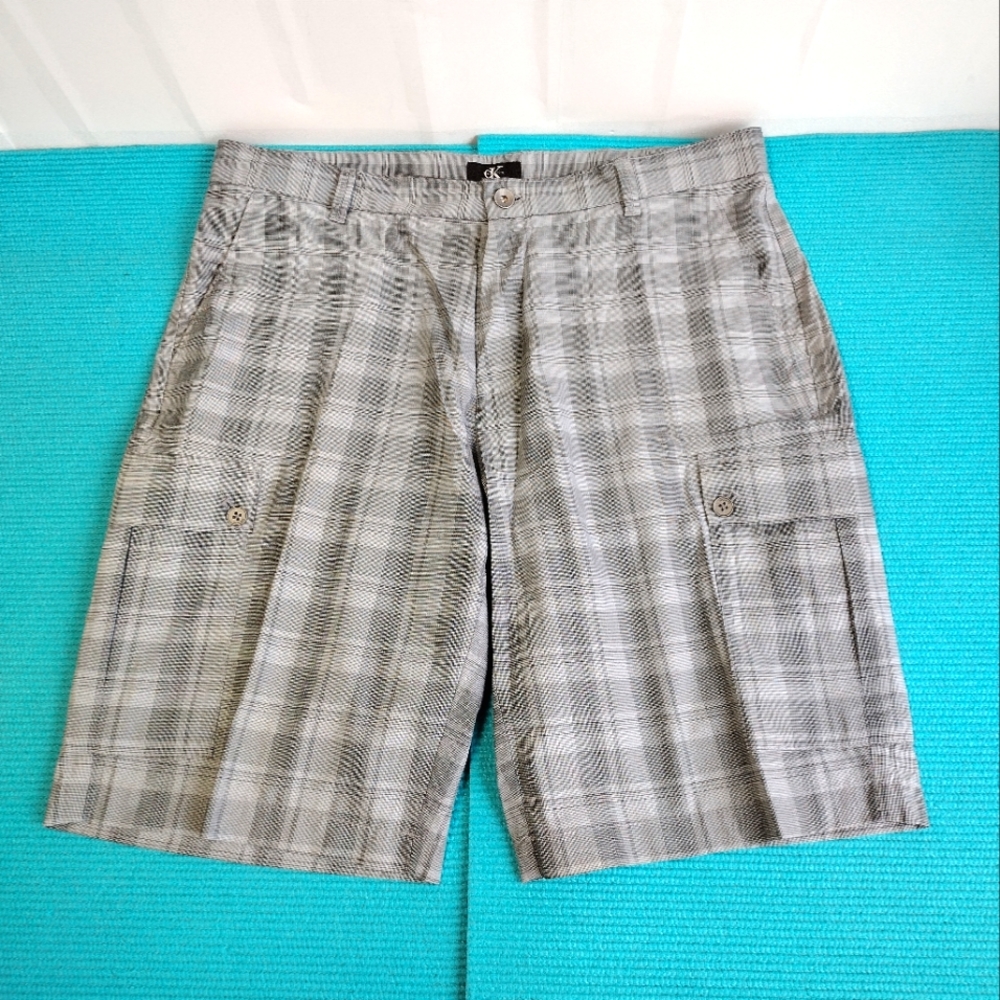 CALVIN KLEIN Men's Cargo Plaid Shorts Gray Size 36